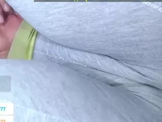 emielyn82's Live Sex Cam Show