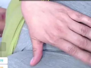 emielyn82's Live Sex Cam Show