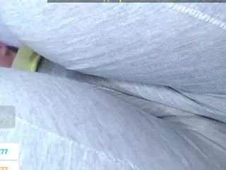 emielyn82's Live Sex Cam Show