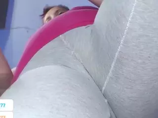 emielyn82's Live Sex Cam Show