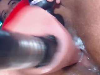 Live cam show with emielyn82