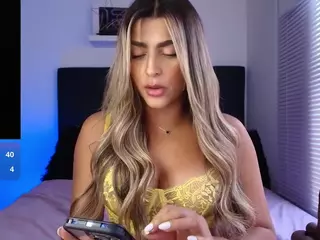 Cata Ruiz's Live Sex Cam Show