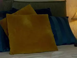 outrageousone's Live Sex Cam Show