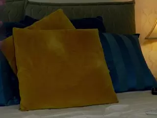 outrageousone's Live Sex Cam Show
