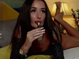 outrageousone's Live Sex Cam Show