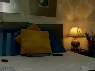 outrageousone's Live Sex Cam Show