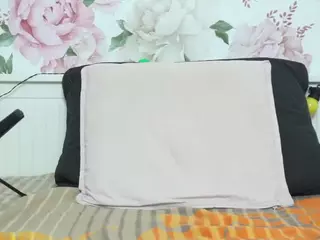 lilyblondie's Live Sex Cam Show