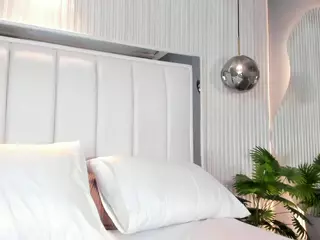 ashley-judd's Live Sex Cam Show