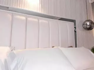 ashley-judd's Live Sex Cam Show