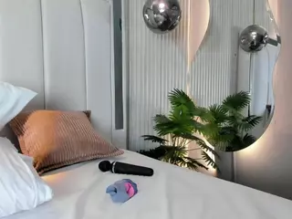 ashley-judd's Live Sex Cam Show