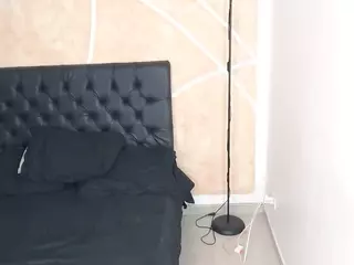 mariianacute's Live Sex Cam Show