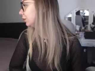 ErikaMonero's Live Sex Cam Show