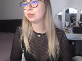 ErikaMonero's Live Sex Cam Show