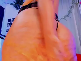 🍑 Hanna Miills 🍑's Live Sex Cam Show