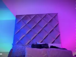 Malaia Hills's Live Sex Cam Show