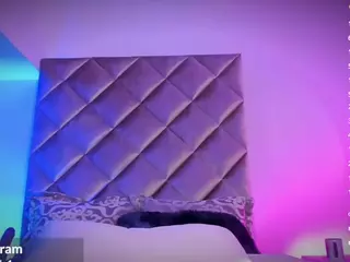 Malaia Hills's Live Sex Cam Show