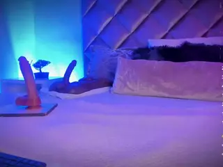 Malaia Hills's Live Sex Cam Show