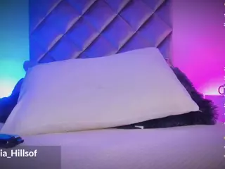 Malaia Hills's Live Sex Cam Show