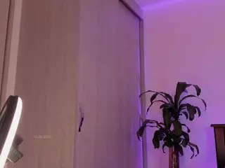 Cloe Deckers's Live Sex Cam Show
