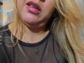 SARA BIG BOOBS's Live Sex Cam Show
