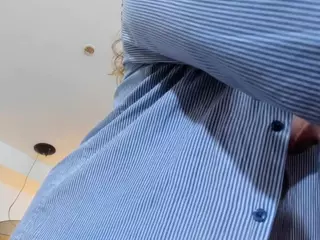 SARA BIG BOOBS's Live Sex Cam Show