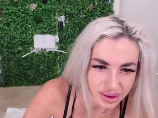 prettyelisabeth's Live Sex Cam Show