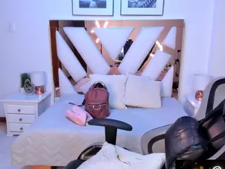 Alejandra's Live Sex Cam Show