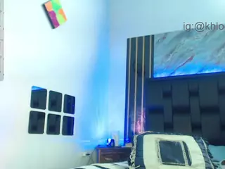 khloesmalls's Live Sex Cam Show