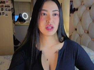 Live cam show with aashleey