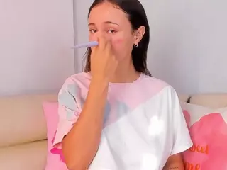 mariand_'s Live Sex Cam Show
