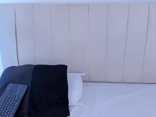 Camila Adams's Live Sex Cam Show