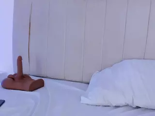 Camila Adams's Live Sex Cam Show
