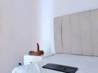 Camila Adams's Live Sex Cam Show