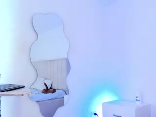 Camila Adams's Live Sex Cam Show