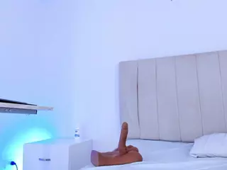 Camila Adams's Live Sex Cam Show