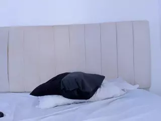 Camila Adams's Live Sex Cam Show