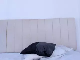 Camila Adams's Live Sex Cam Show