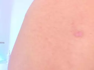 Camila Adams's Live Sex Cam Show