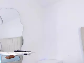 Camila Adams's Live Sex Cam Show