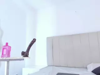 Camila Adams's Live Sex Cam Show