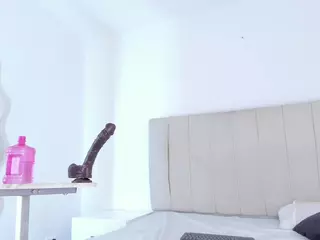 Camila Adams's Live Sex Cam Show