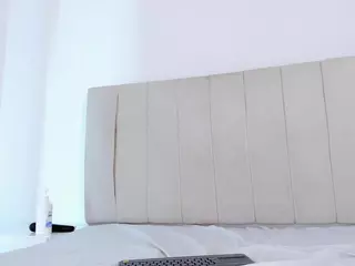Camila Adams's Live Sex Cam Show