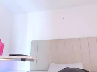 Camila Adams's Live Sex Cam Show