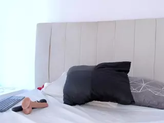 Camila Adams's Live Sex Cam Show