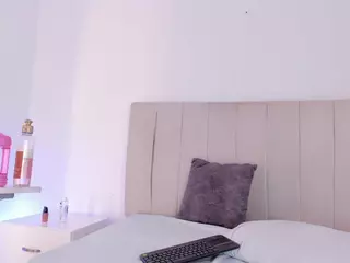 Camila Adams's Live Sex Cam Show