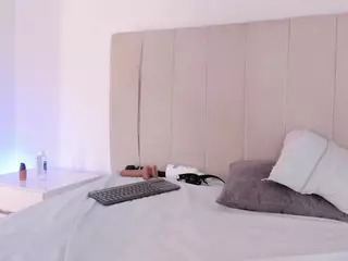Camila Adams's Live Sex Cam Show