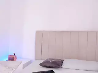 Camila Adams's Live Sex Cam Show