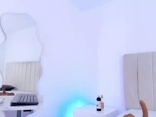 Camila Adams's Live Sex Cam Show