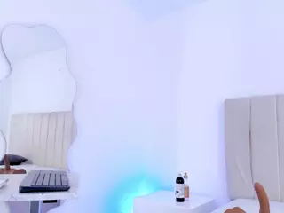 Camila Adams's Live Sex Cam Show