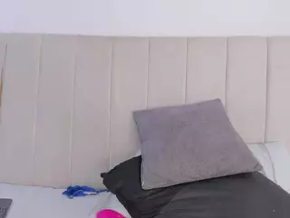 Camila Adams's Live Sex Cam Show